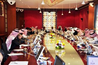استشارية البرنامج الوطني للمعارض والمؤتمرات تبحث مقومات تطوير القطاع بالقصيم..