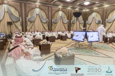 أثنى على حفاوة الاستقبال وحسن التنظيم لاجتماعات مجلس الغرف..رئيس مجلس إدارة الغرف السعودية يثمن عالياً جهود غرفة القصيم