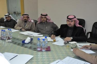 اجتماع اللجنة العقارية