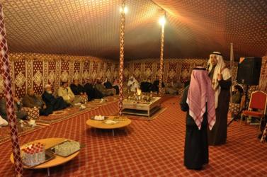 اللقاء الخامس للنخيل والتمور تحت عنوان (عمالة النخيل)