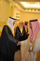 د. فيصل بن عبدالكريم الخميس الأمين العام للغرفة التجارية بمنطقة القصيم يقدم التعازي لصاحب السمو 